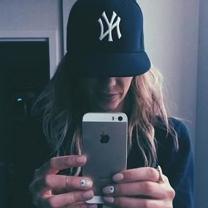 Meet your Posher, Tabitha